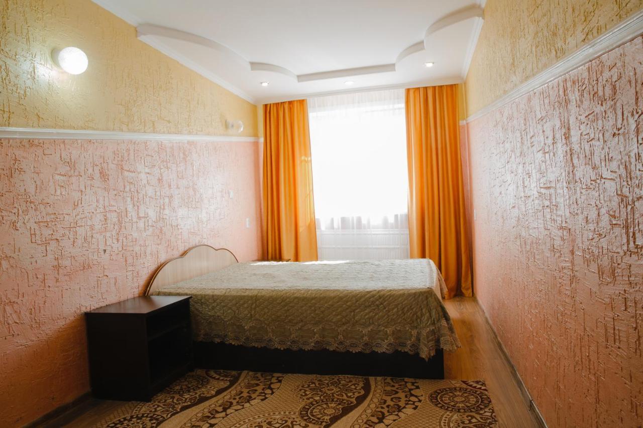 Appartement Daily rent flats à Petropavlovsk Extérieur photo